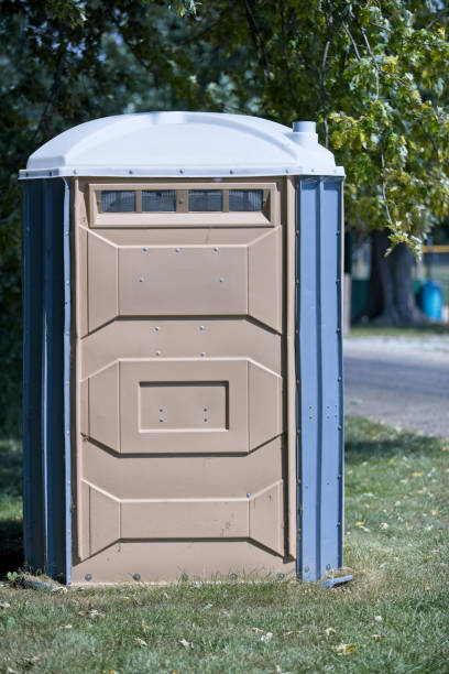 Best Luxury portable toilet rental  in Campbell, FL